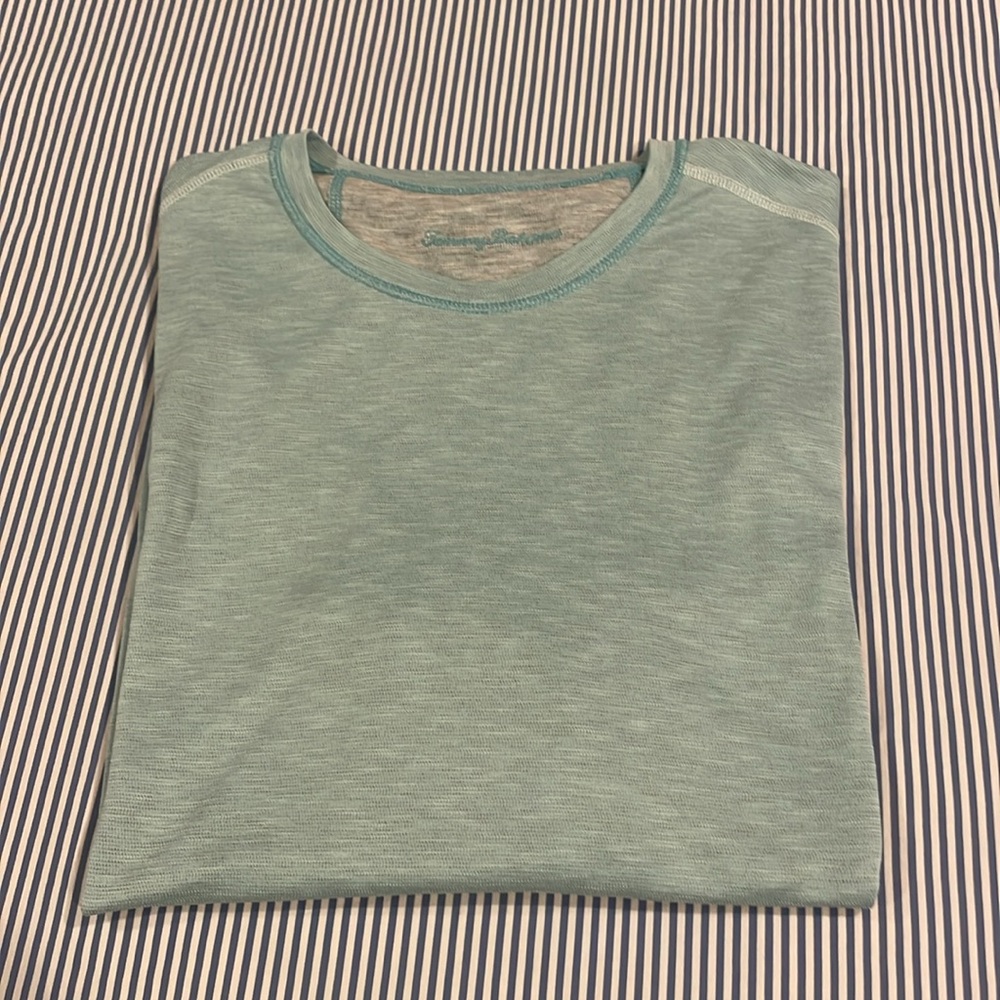 Tommy Bahama crew neck tee